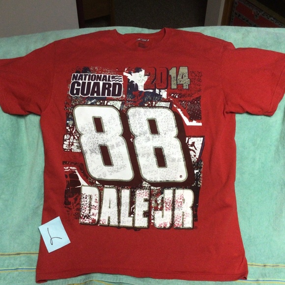 Dale Earnhardt Jr. T-shirt - Picture 1 of 2